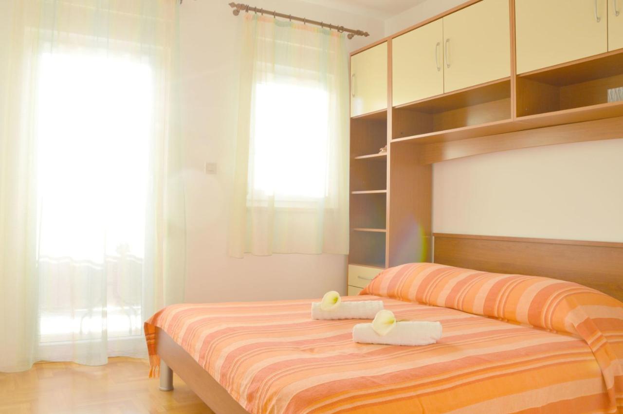 Apartment Riva Sea View Umag Cameră foto